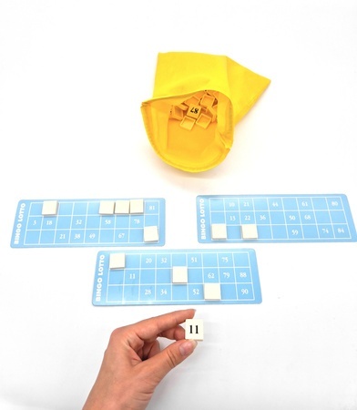 Żetony i karty do Bingo trening motoryki małe